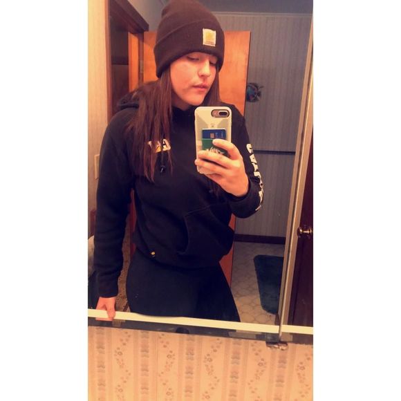 Meet your Posher, Lauren - Picture 1 of 1